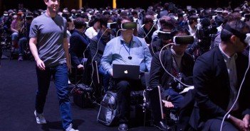 “Mark Zuckerberg đang cười nhạo cả thế giới”